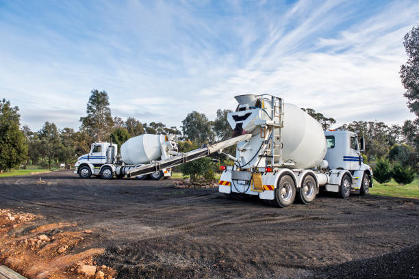 Best Custom Concrete Contractor  in Mitchell, SD